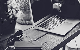 意甲媒体透露：米兰中场球员波贝加与阿德利只有一人会留在球队