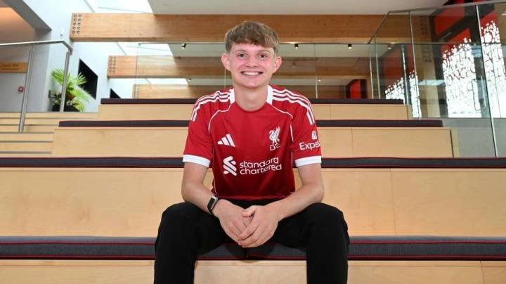 利物浦新援：上周我还在索尔福德城，这周就接到小基耶萨的妙传